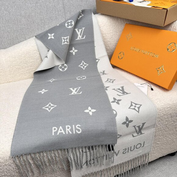 ✅✅Louis Vuitton scarf - Picture 3 of 8